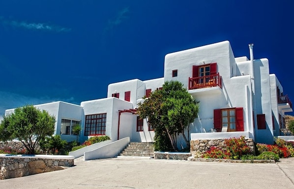 Property entrance - Charissi Hotel (Mykonos)