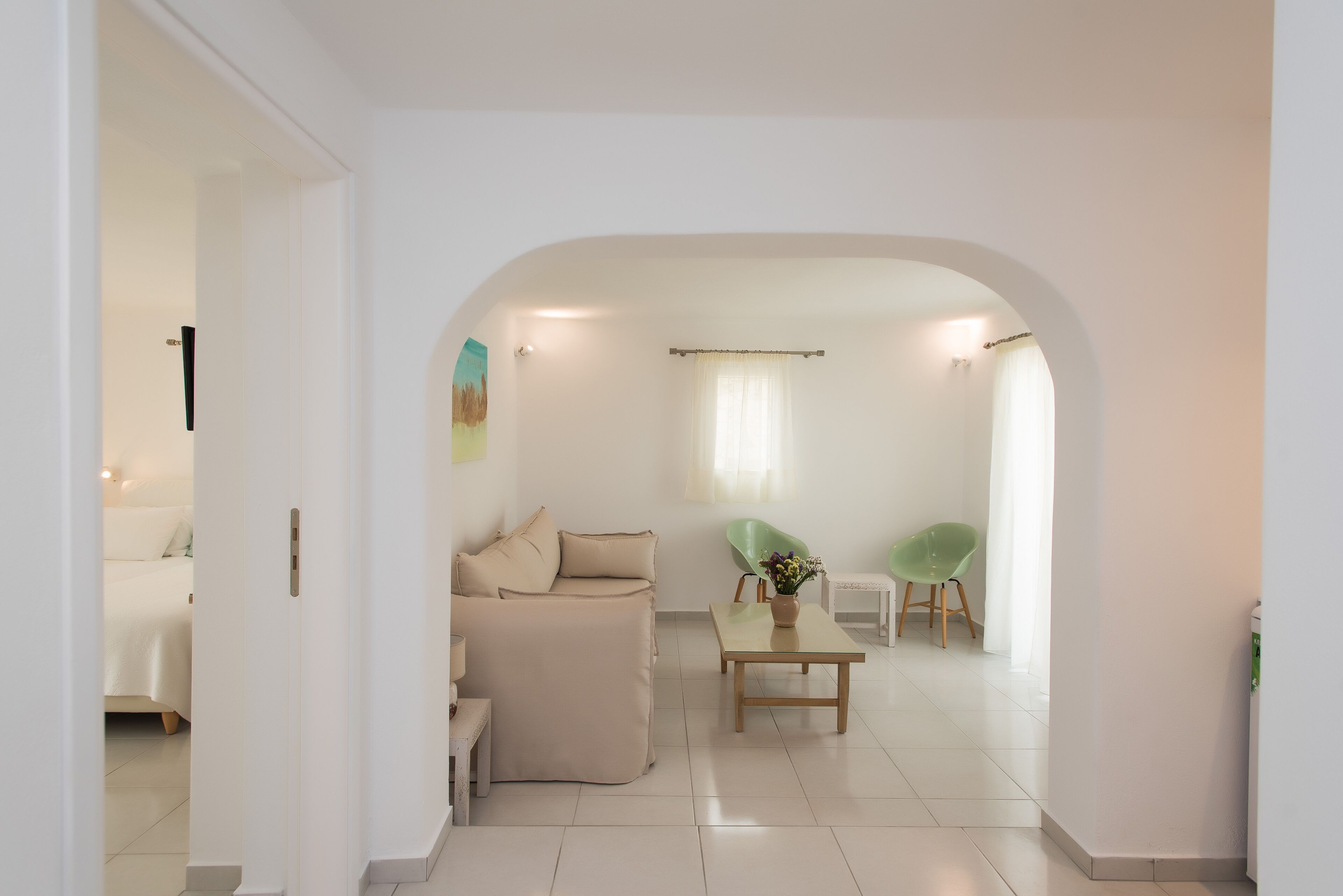 family room, garden view (deluxe) | living area | 23-inch flat-screen tv with digital channels, tv