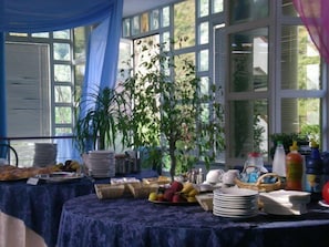 Daily buffet breakfast (EUR 8 per person)
