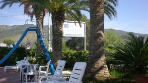 Ảnh chưa phân loại, 3 trong số 26 ảnh, nút