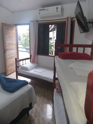 Minibar, free WiFi - Pousada Edson (Caraguatatuba)