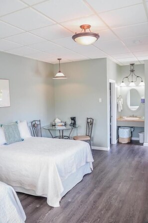 免费 WiFi、床单