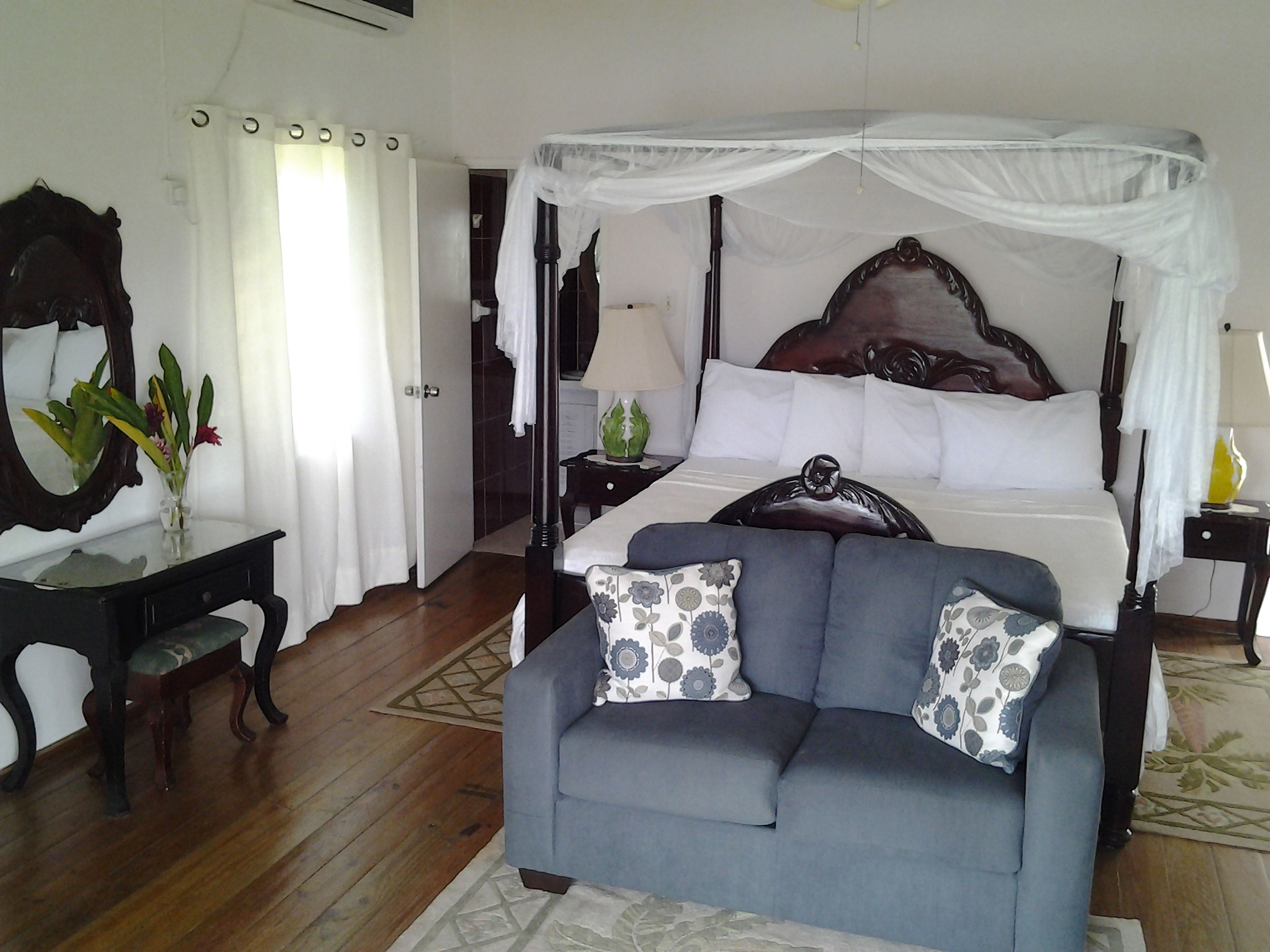 Honeymoon Villa, 1 Bedroom, Kitchenette, River View - Amore  | In-room safe, desk, iron/ironing board, rollaway beds