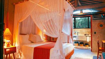 Cabana premium | Frigobar, cortinas blackout, roupa de cama