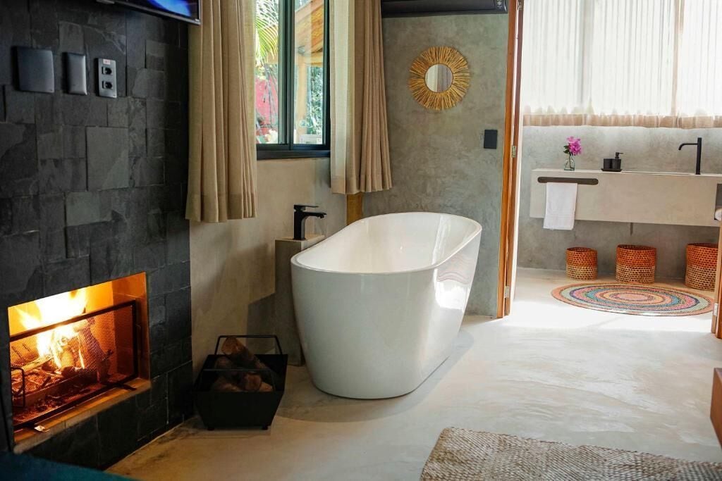 executive cabin | minibar, blackout curtains, bed sheets