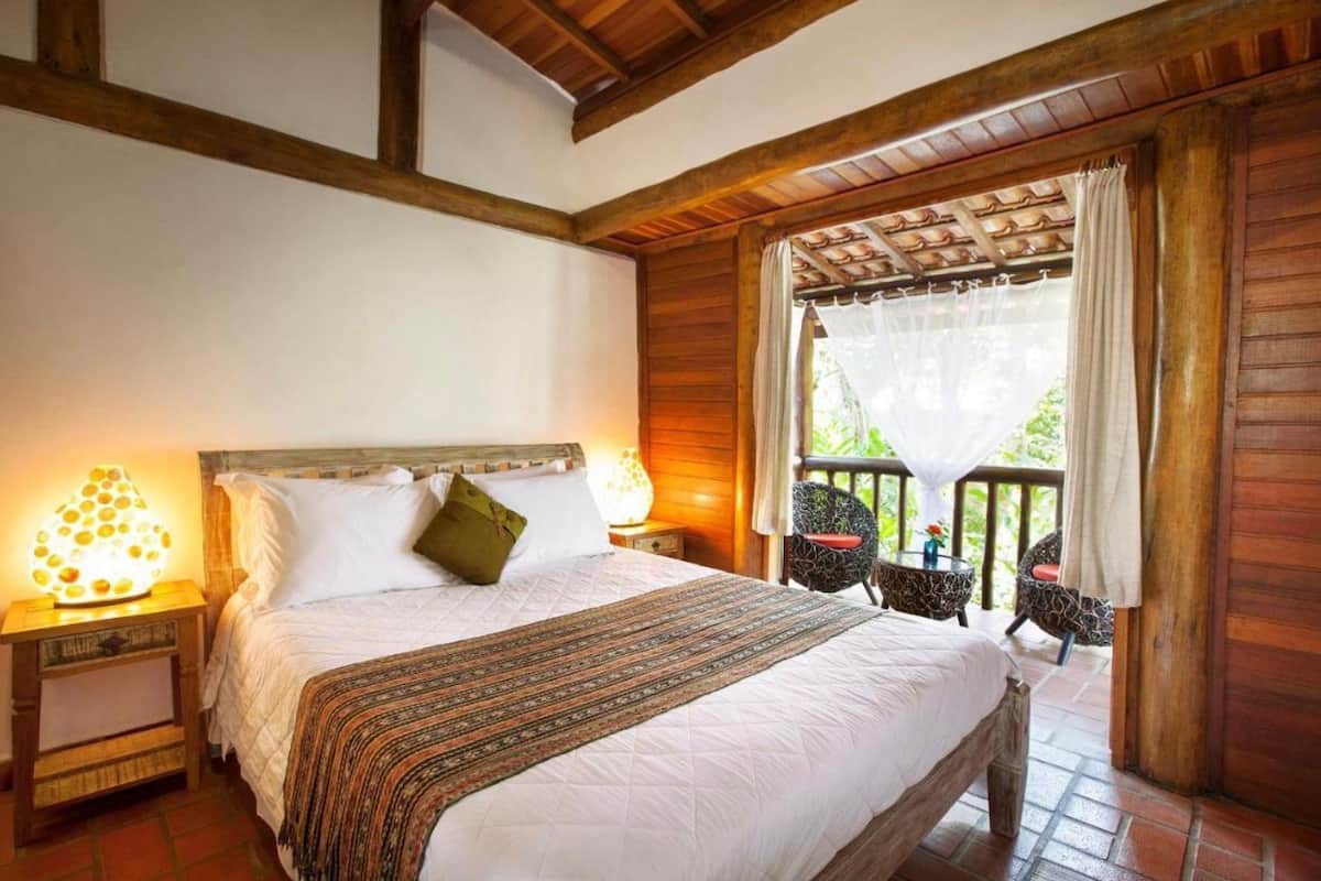 Minibar, blackout drapes, bed sheets