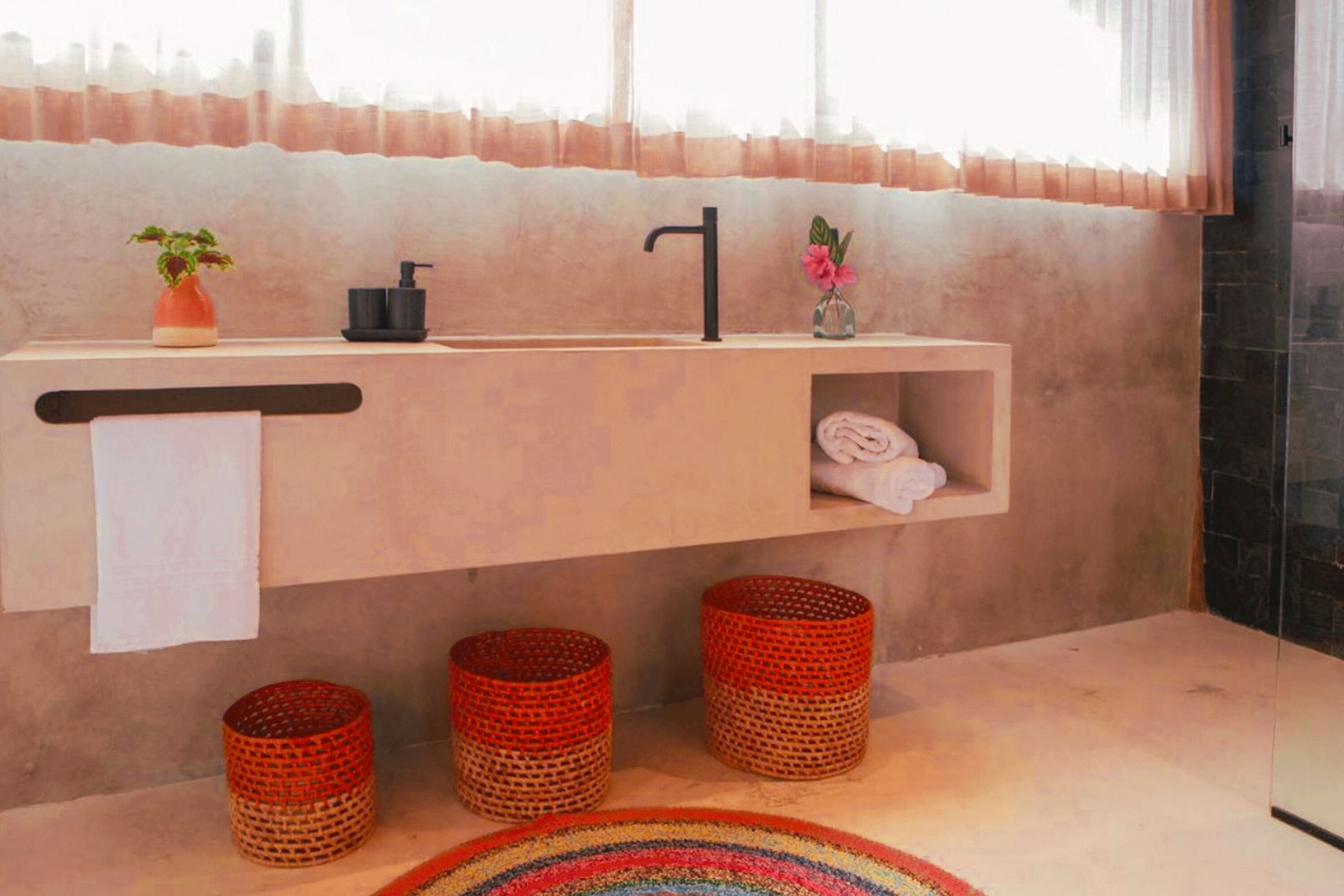 Cabaña ejecutiva | Baño | Artículos de higiene personal gratuitos, toallas, jabón y champú