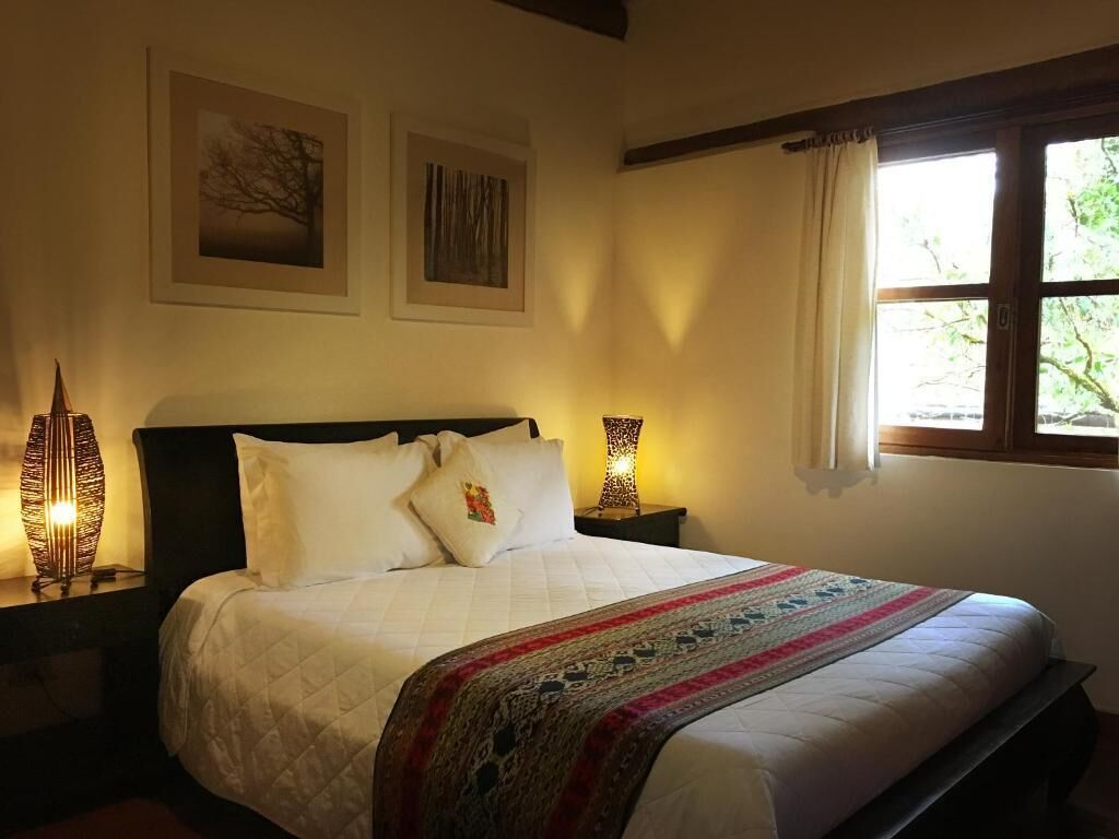 슈피리어 스위트 | 미니바, 암막 커튼, 침대 시트