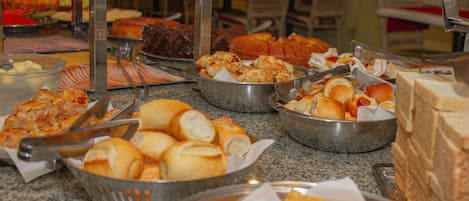 Petit déjeuner buffet compris tous les jours