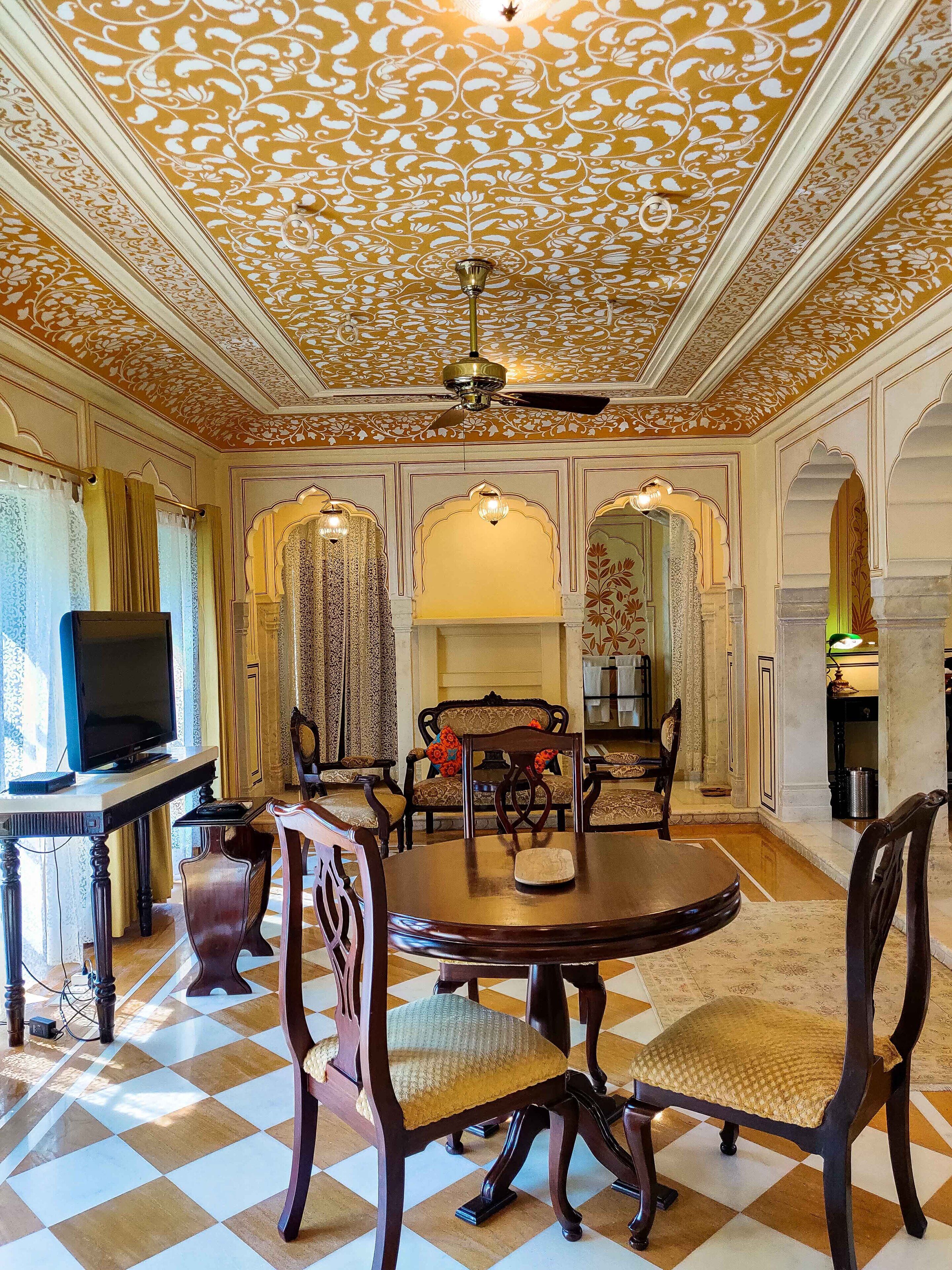 premium suite, 1 double bed | premium bedding, minibar, in-room safe, desk