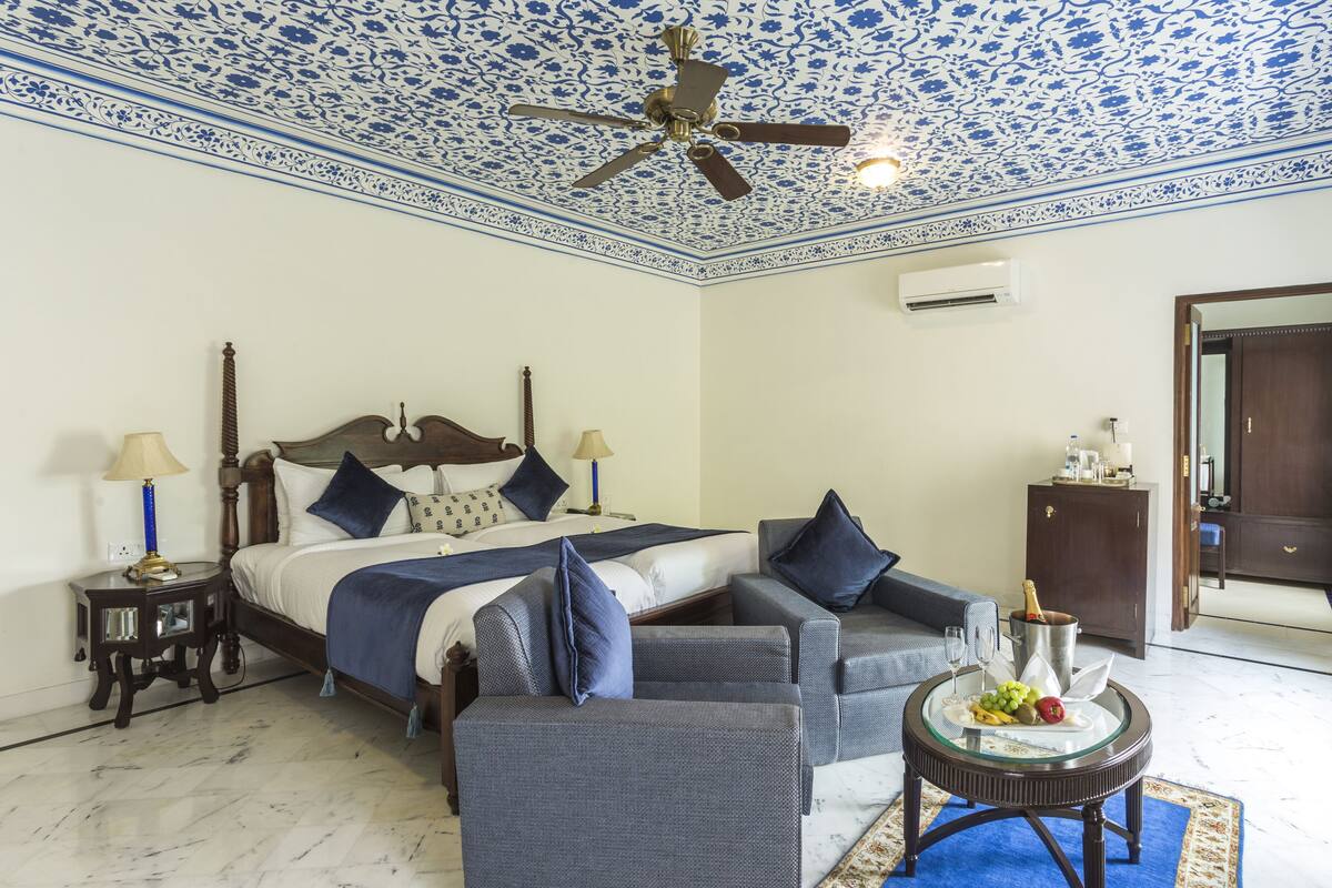 Superior suite, 1 tweepersoonsbed | Luxe beddengoed, een minibar, een kluis op de kamer, een bureau