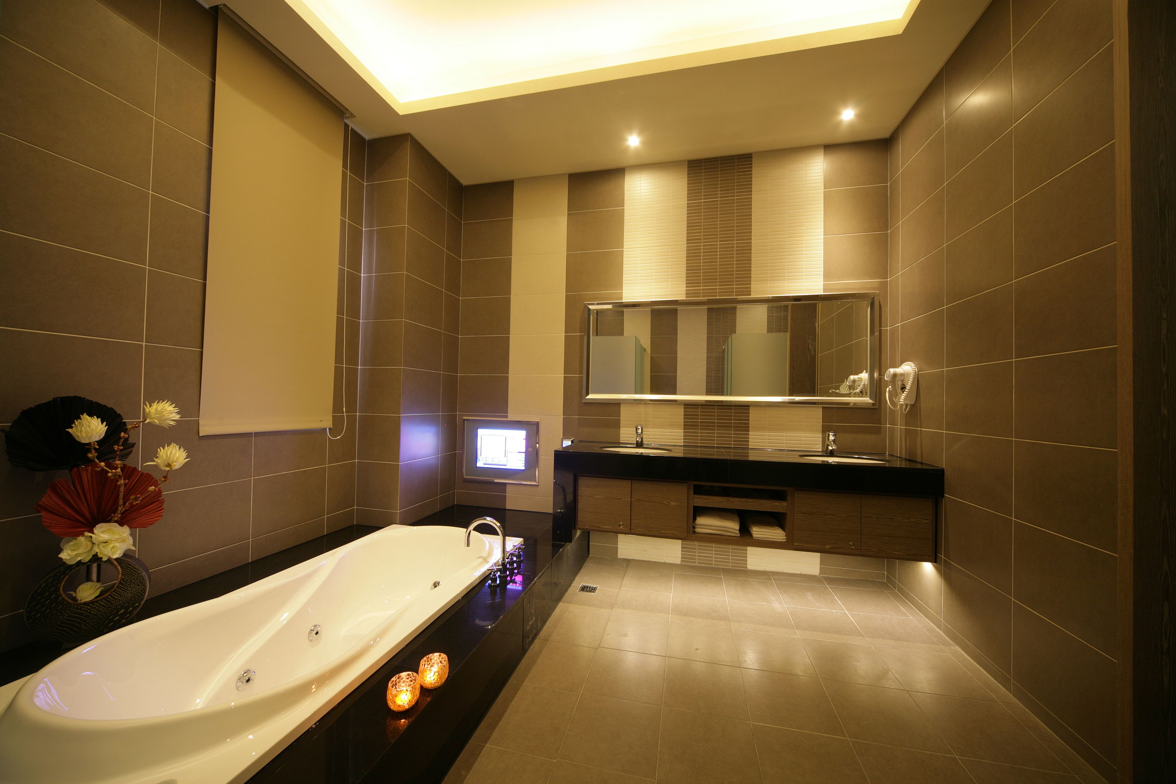 family quadruple room, 1 bedroom | bathroom | free toiletries, hair dryer, slippers, towels