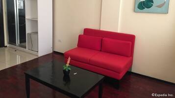 Executive Suite | Living area