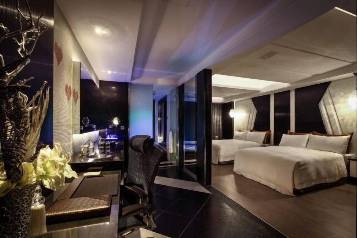 1 chambre, literie de qualité, couette en duvet