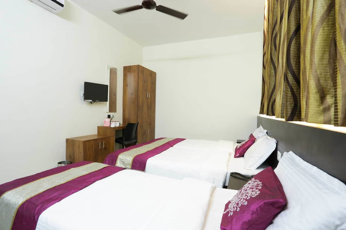 Desk, free WiFi, bed sheets