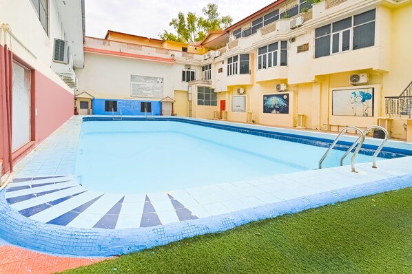 Outdoor pool - The Byke Grassfield Resort With Outdoor Pool, Shyam Nagar (Jaipur)