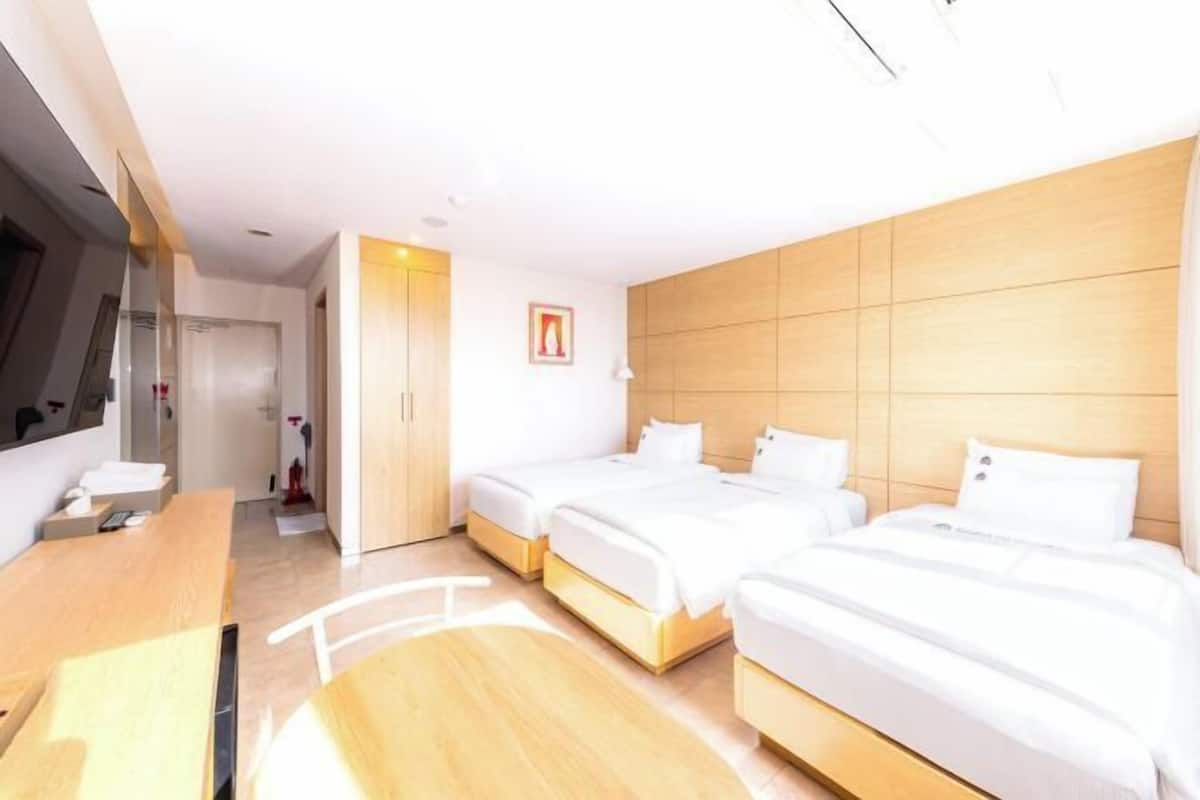 Desk, blackout curtains, free WiFi, bed sheets