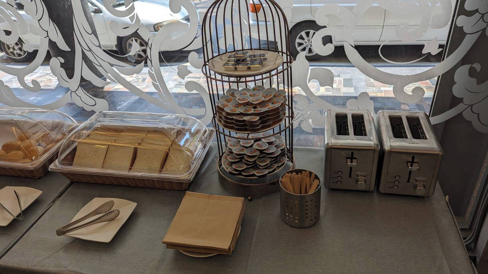 ห้องอาหารเช้า