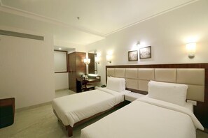 Phòng Superior | Két bảo mật tại phòng, bàn, phòng cách âm