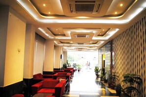 Área de estar no saguão