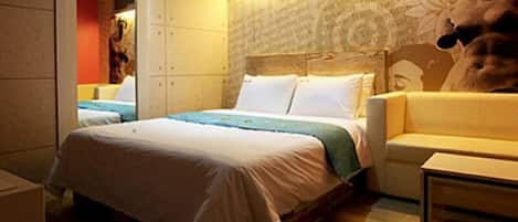 Standard Double Room | Desk, free WiFi