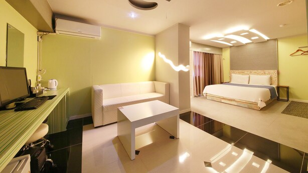 Unclassified image, 1 of 44, button - Starry Night Hotel (Incheon)