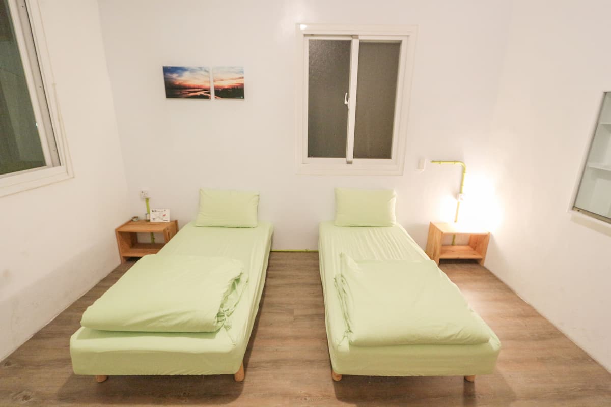 Desk, free WiFi, bed sheets