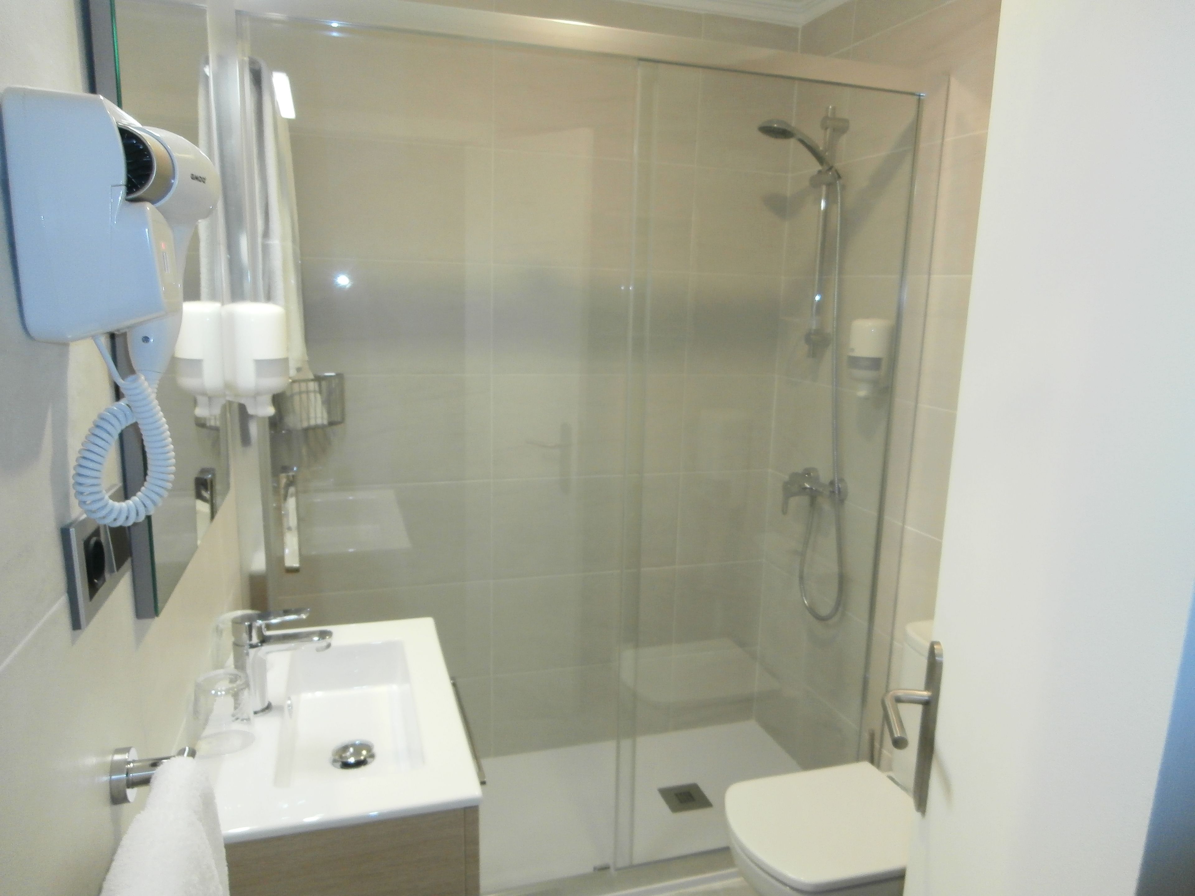 Photo - Pensión Donostiarra