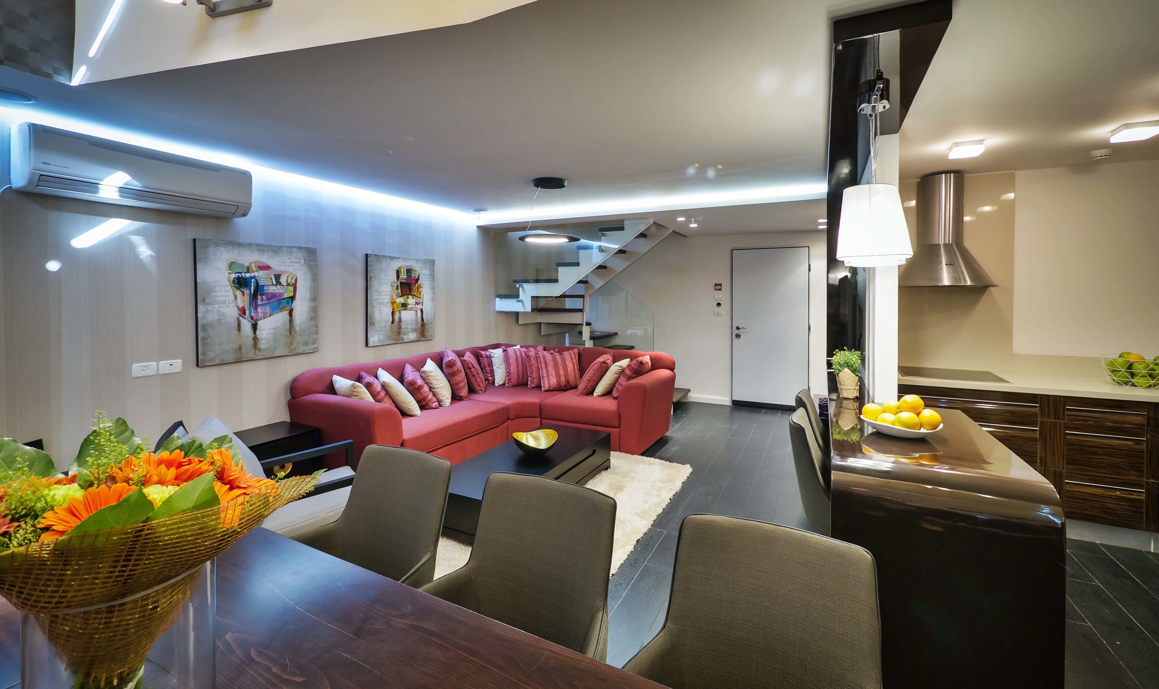 presidential duplex, 2 bedrooms (suite) | living area | 35-inch lcd tv with cable channels, tv, video game console