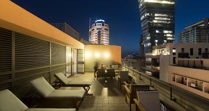 Lily & Bloom Hotel