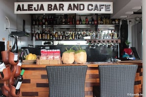 Bar (in der Unterkunft)
