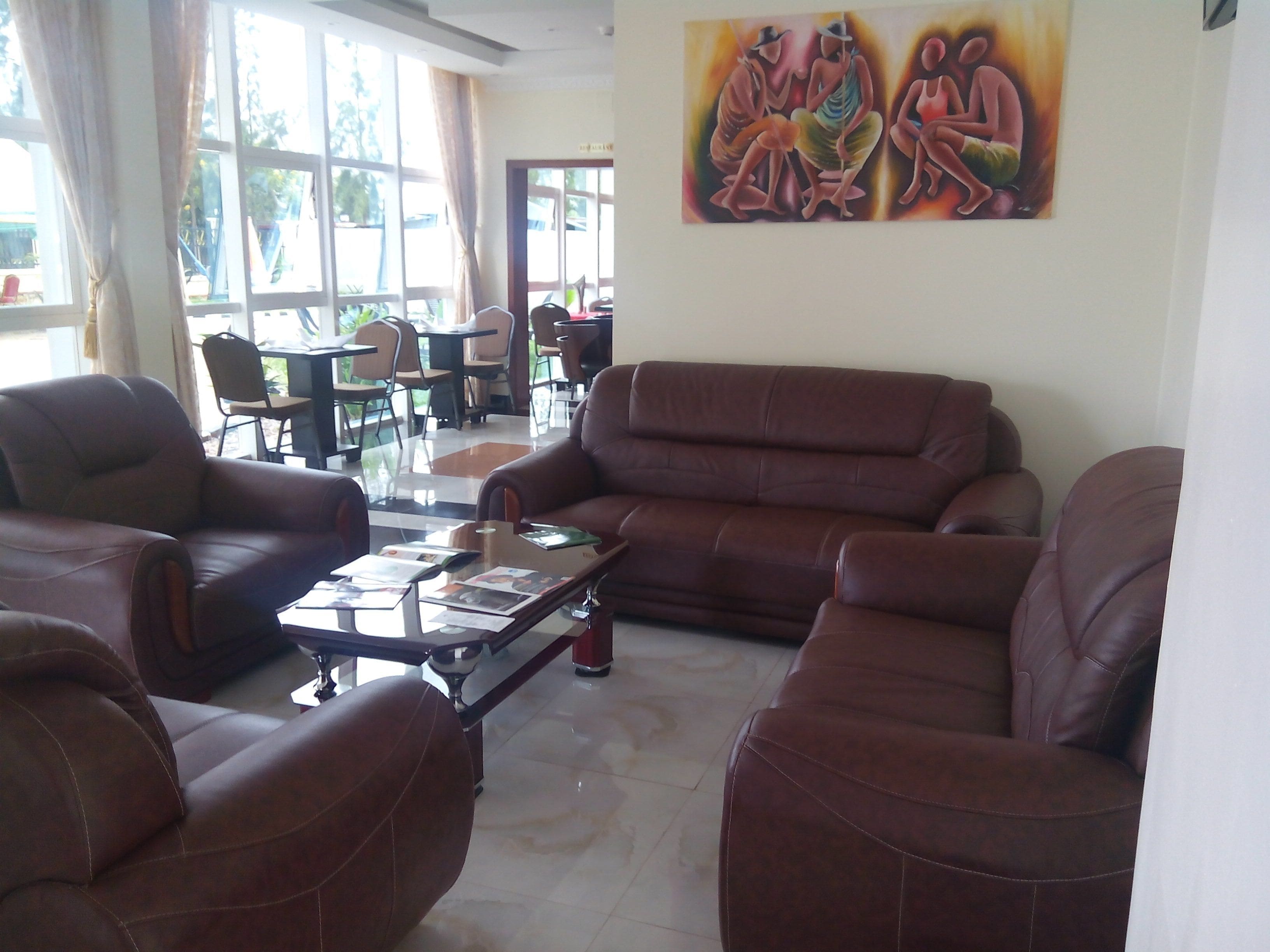 Área de estar no saguão