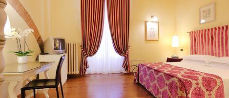 Double Room, 1 Double Bed
