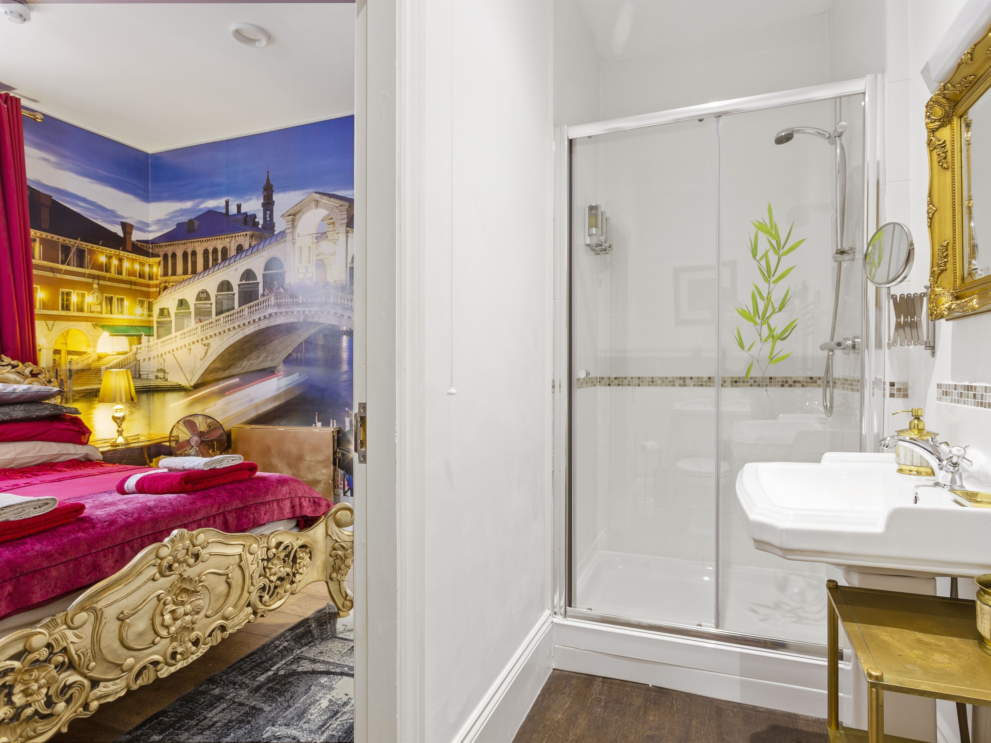 Classic Double Room, Ensuite | Premium bedding, down duvets, Tempur-Pedic beds, in-room safe