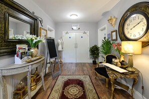 Lobby - Mama's Inn Boutique Guest House (Nottingham)