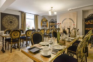 Petit déjeuner préparé sur commande (15.00 GBP par personne)