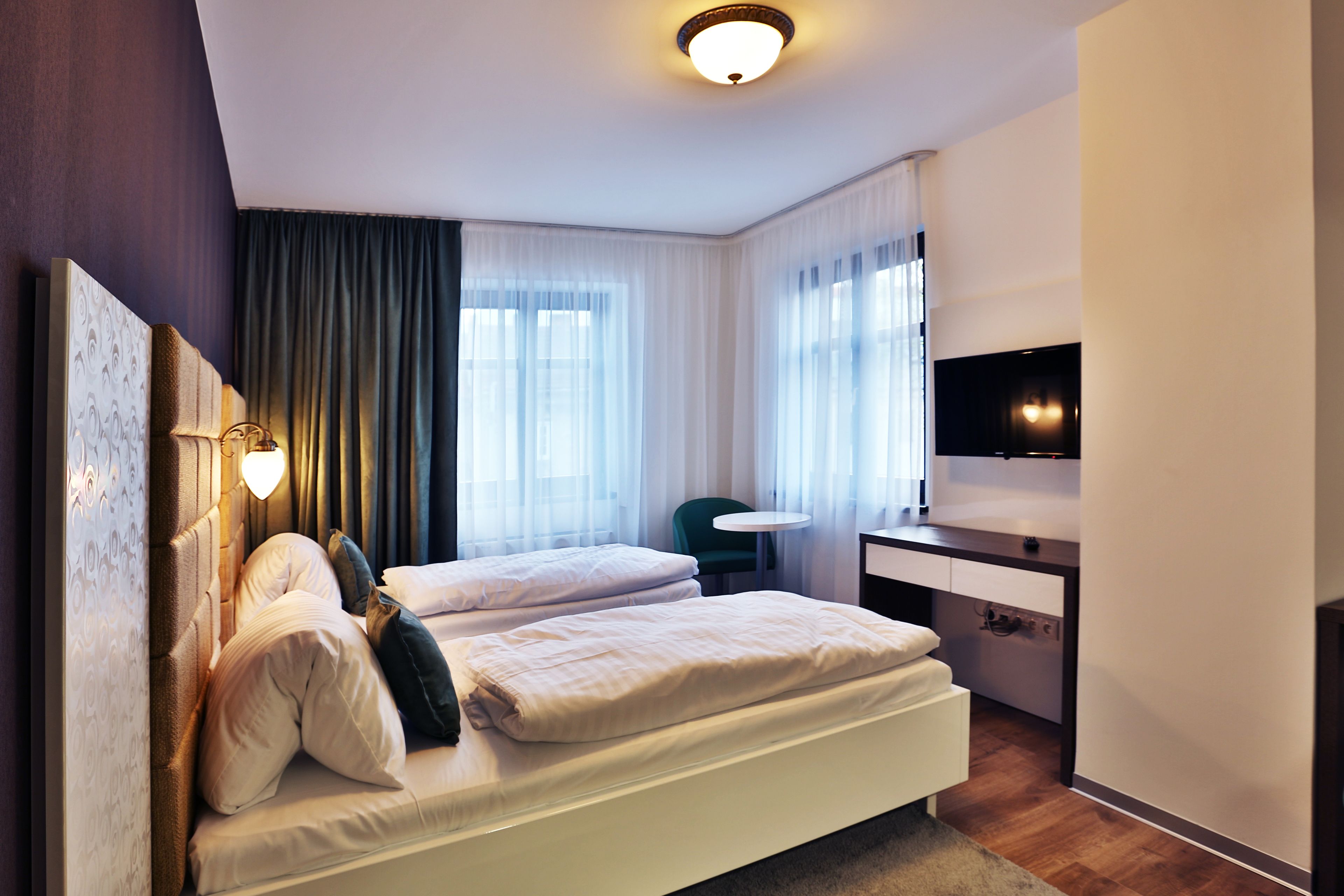 Deluxe Studio (27) | 1 bedroom, desk, soundproofing, iron/ironing board