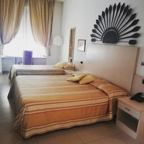 Room - Hotel Fioroni (11106907) (Bellagio)