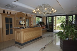 Reception - Hotel Fioroni (11106907) (Bellagio)