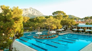 2 indoor pools, 3 outdoor pools, pool umbrellas, sun loungers