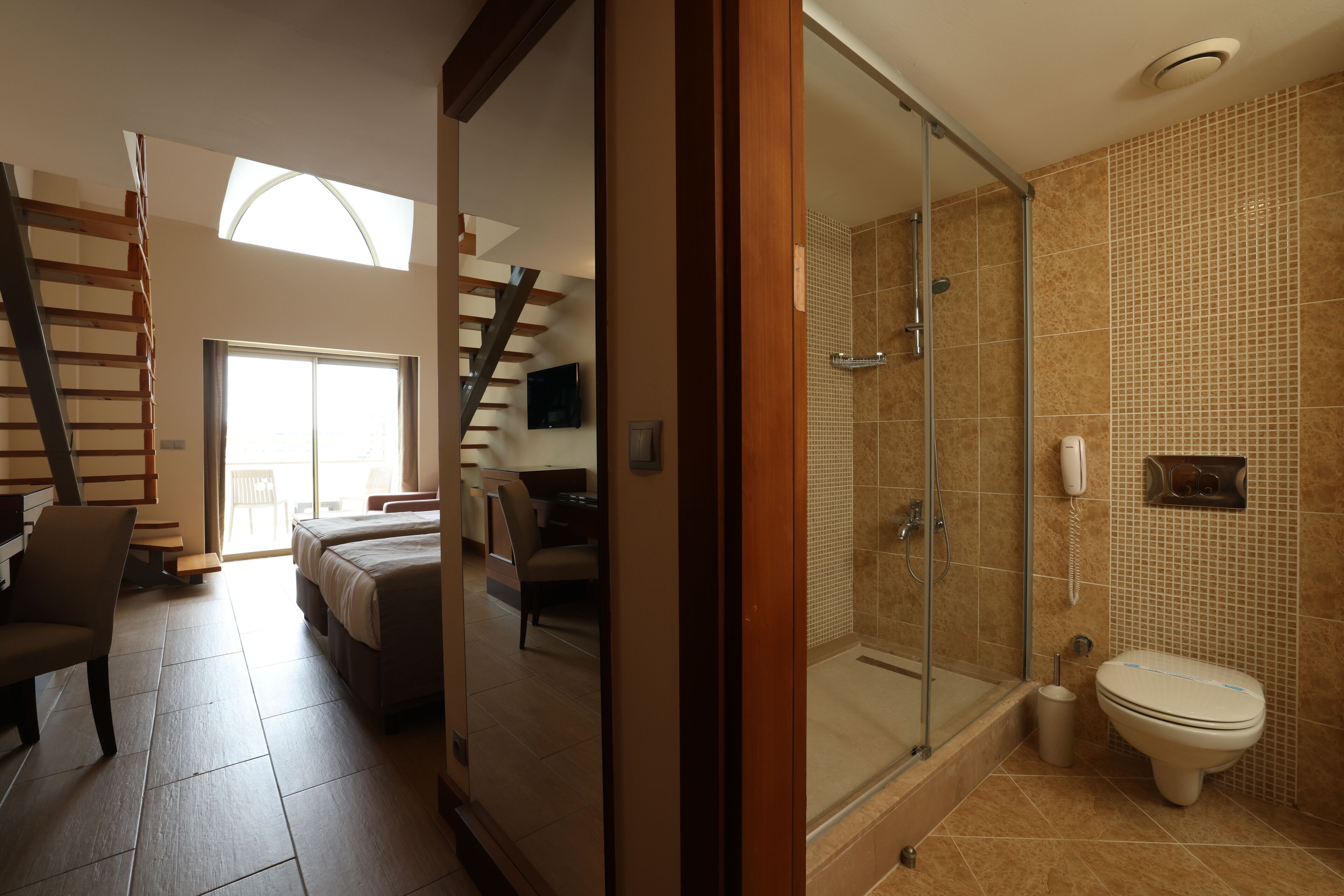 Photo - Crystal Prestige Pearl Collection