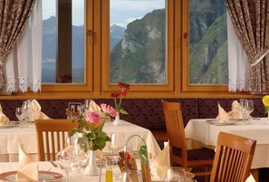 Tägliches inbegriffenes Frühstücksbuffet