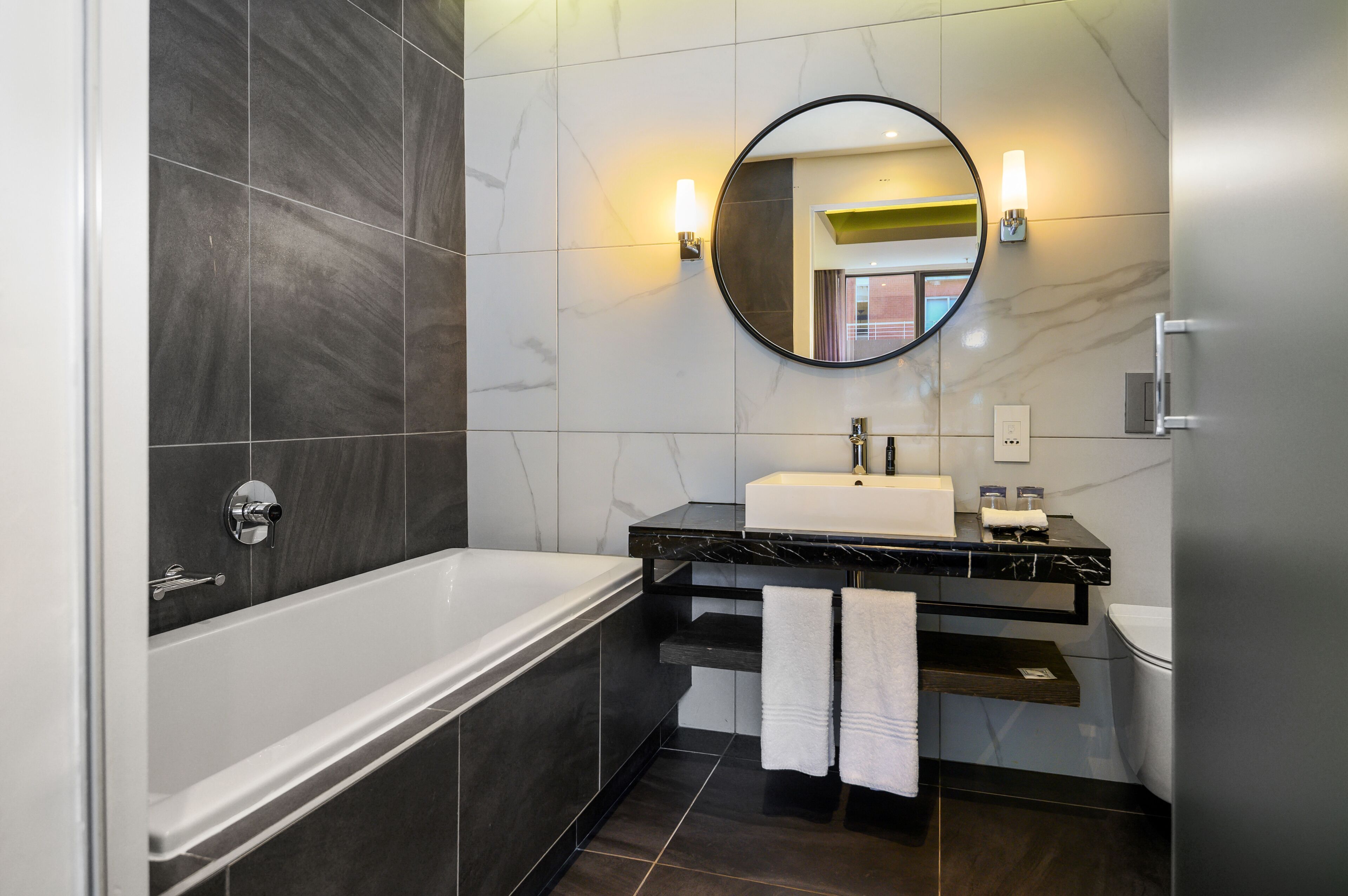 luxury apartment, 1 bedroom, kitchen | bathroom | deep-soaking bathtub, free toiletries, hair dryer, slippers