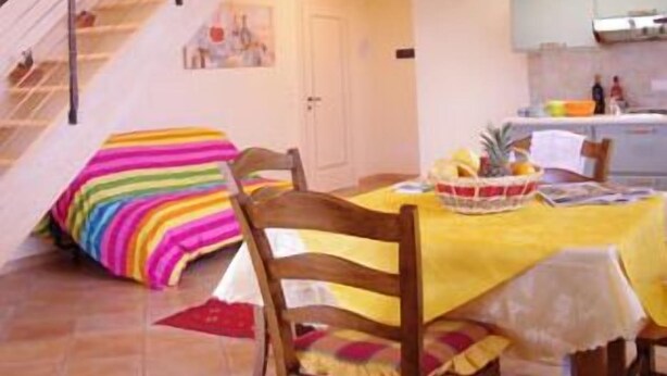 Double Room, Vineyard View | In-room dining - La Casa del Mandorlo (Monzambano)