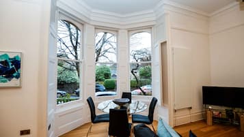 Apartamento superior, 1 habitación | Vistas a la ciudad
