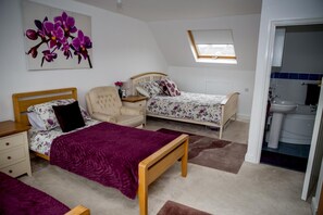 1 bedroom, desk, iron/ironing board, free WiFi