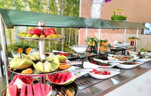 Aperto a colazione, pranzo e cena