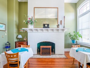 Karaoke room - The Belmont Inn (Abbeville)