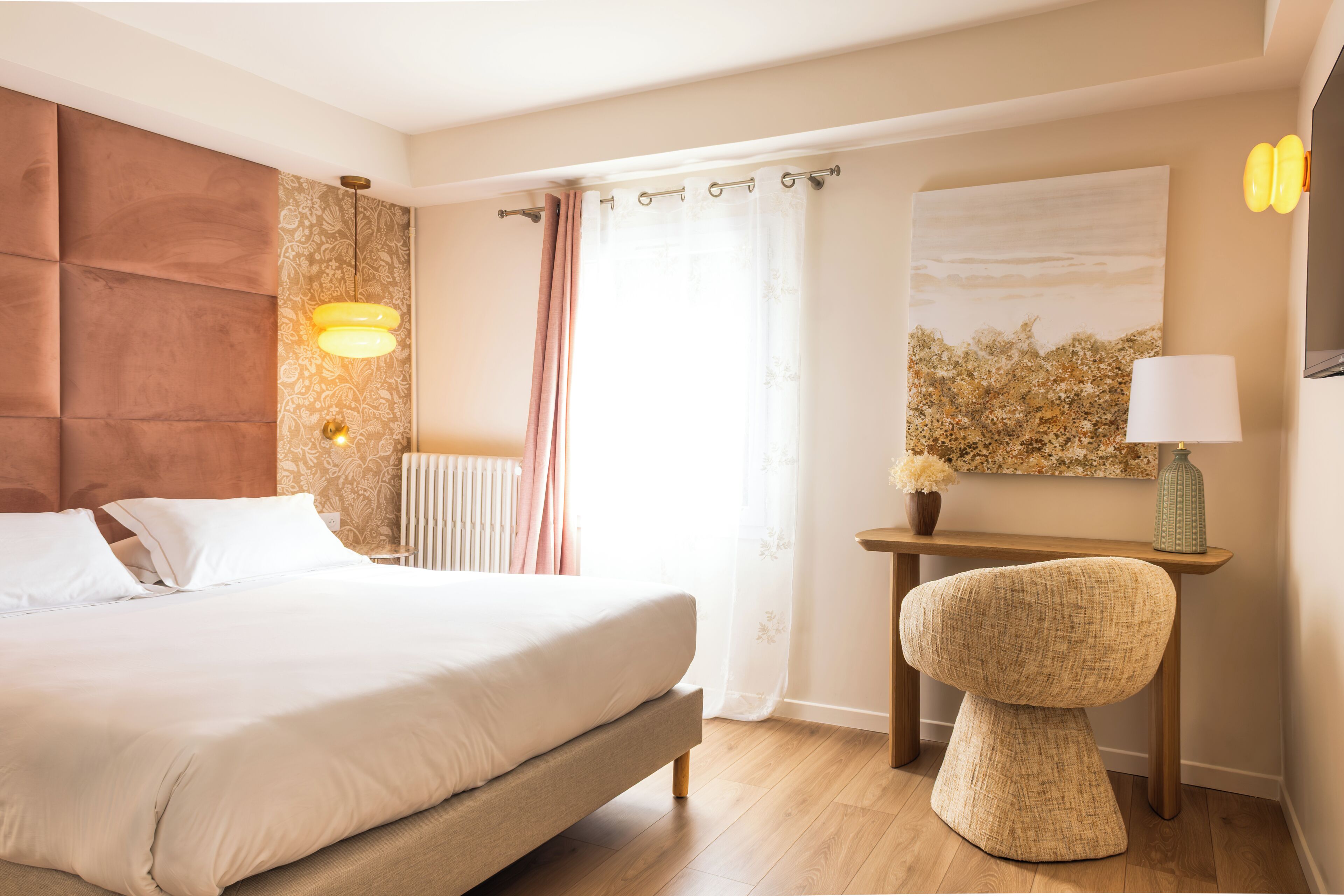 Habitación superior | Escritorio, insonorización, tabla de planchar con plancha y camas extra 