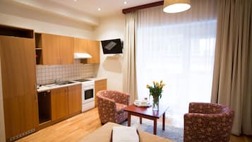 Junior Apartment, 1 Double Bed with Sofa bed | Private kitchen